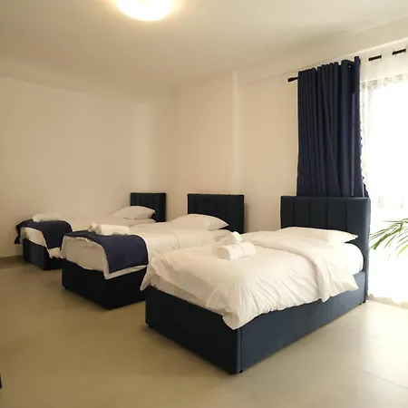 Hotel Bluemoon Retreat