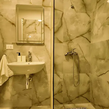 Bluemoon Retreat Hotell