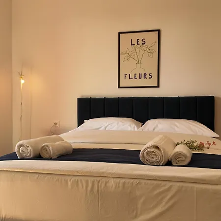 Bluemoon Retreat Hotel Tirana