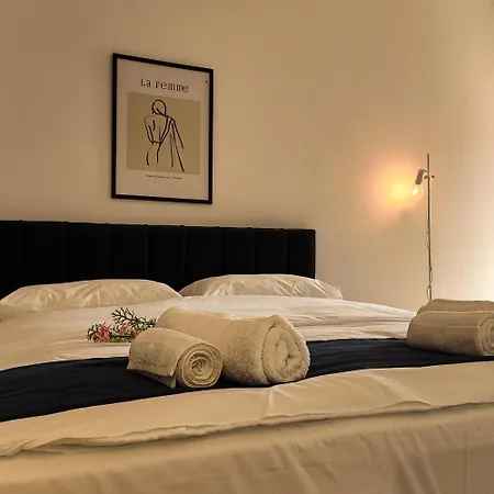 Bluemoon Retreat * Tirana