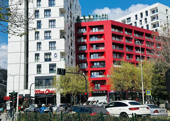 Bluemoon Retreat Szálloda Tirana